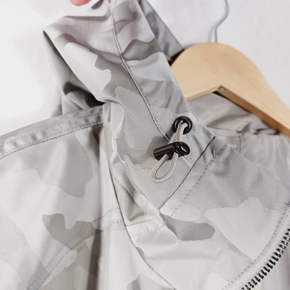 Chico's NWT Rain/Weather Jacket, Beige/Gray/Multi Camo, Size 1 U.S. 8/10 - Picture 10 of 16